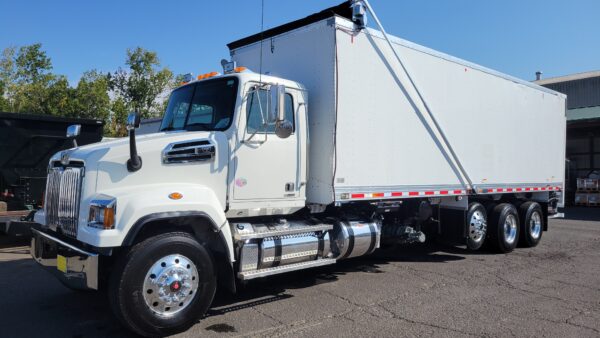 Used 2018 Express Blower EB-60 Blower Truck